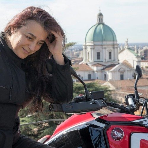 Come scegliere la giacca da moto da donna