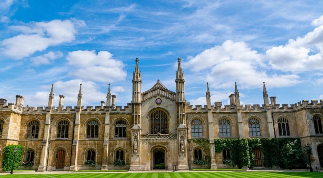 come funziona l'università nel Regno Unito